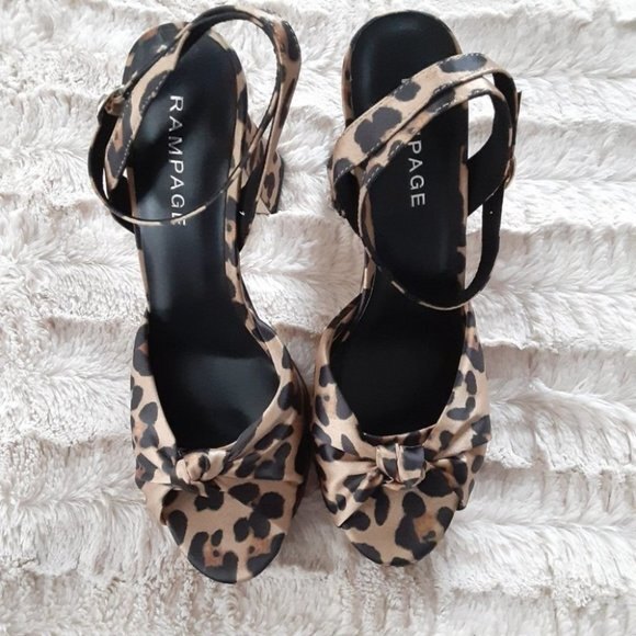 Rampage Leopard Print Heels Size 7.5M Mob Wife Platform Ankle Strap Y2K - Picture 2 of 7